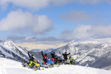 Snowmobiling in Golden BC