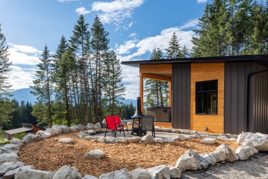 Red Fox Firepit Area