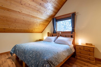 Deer Lodge Bedroom - King Configuration
