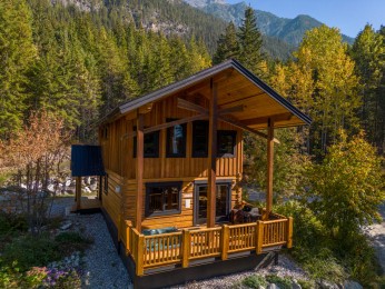 Bear Lodge