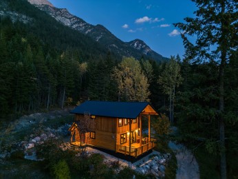 Bear Lodge Location